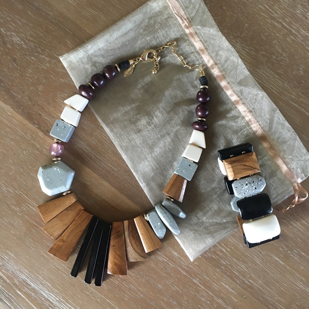 CHICO’S BOHO NECKLACE & BRACELET SET EUC